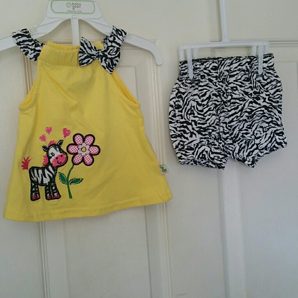 CLEARANCE 💥💢    CUTE BABY GIRLS 2-PIECE  SETS